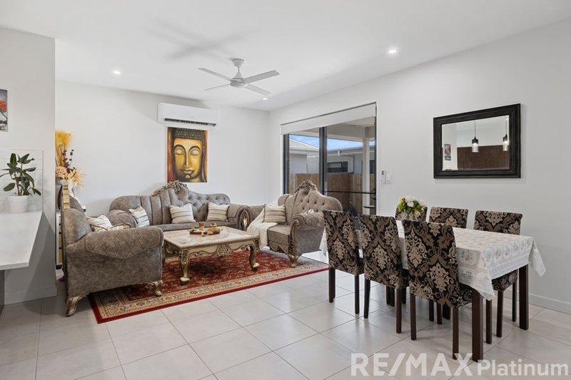 Photo - 17 Dhoni Circuit, Bracken Ridge QLD 4017 - Image 4