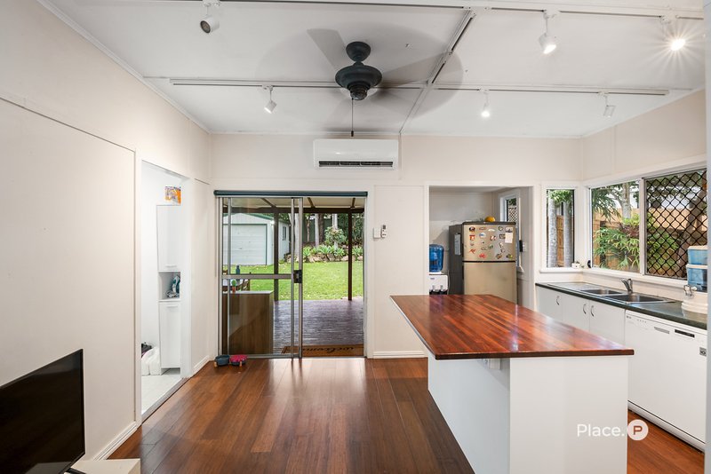 Photo - 17 Digby Street, Holland Park QLD 4121 - Image 10