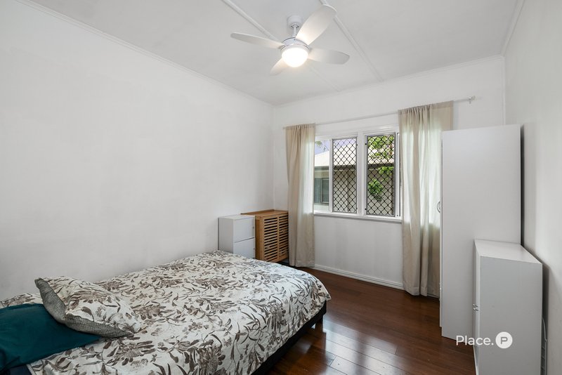 Photo - 17 Digby Street, Holland Park QLD 4121 - Image 15