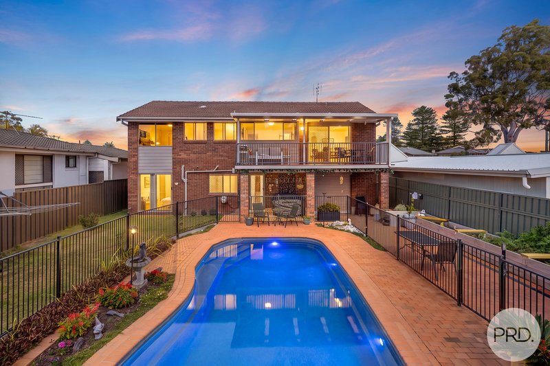 Photo - 17 Diggers Drive, Tanilba Bay NSW 2319 - Image 1