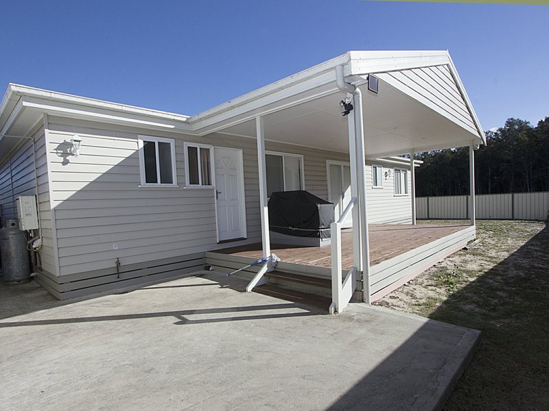 Photo - 17 Dolphin Park Crescent, Harrington NSW 2427 - Image 7