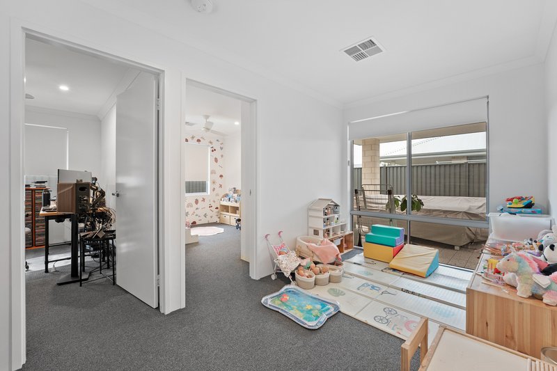 Photo - 17 Dooragan Street, Baldivis WA 6171 - Image 23