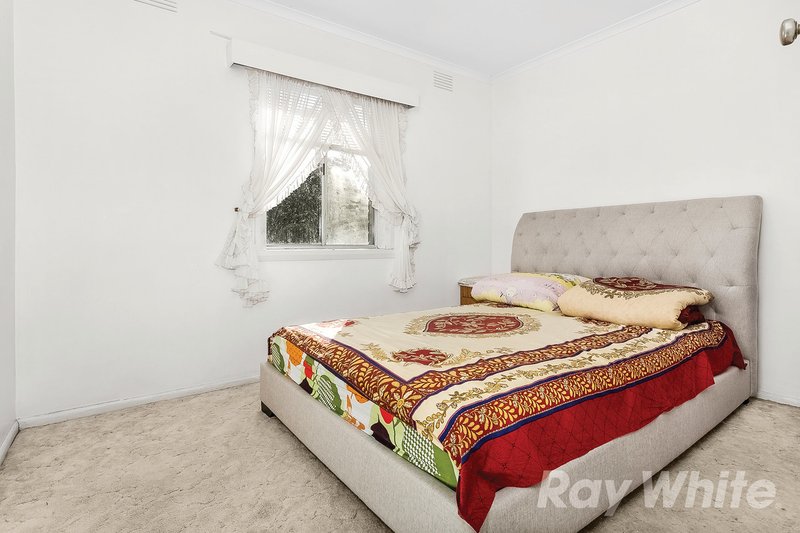 Photo - 17 Dorothy Street, Burwood East VIC 3151 - Image 6