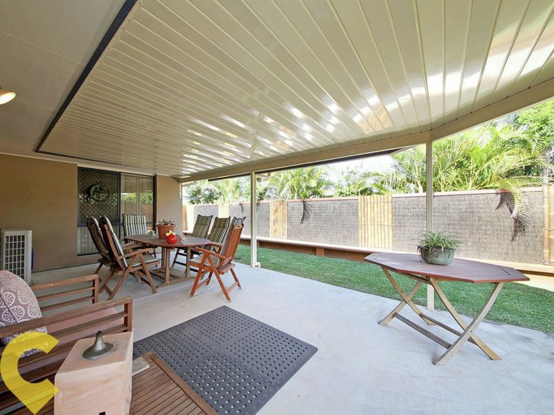 Photo - 17 Dotterel Crescent, North Lakes QLD 4509 - Image 3