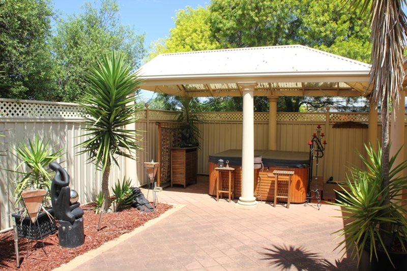 Photo - 17 Douglas Street, Flinders Park SA 5025 - Image 14