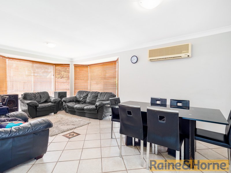 Photo - 17 Drysdale Crescent, Plumpton NSW 2761 - Image 4