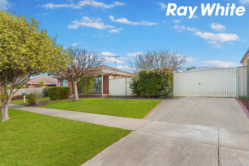 Photo - 17 Dunbarton Drive, Pakenham VIC 3810 - Image 2