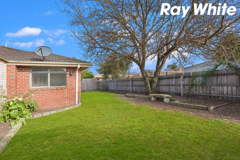 Photo - 17 Dunbarton Drive, Pakenham VIC 3810 - Image 12