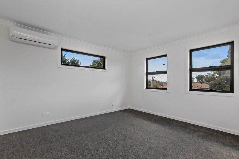 Photo - 1/7 Dundee Street, Reservoir VIC 3073 - Image 5