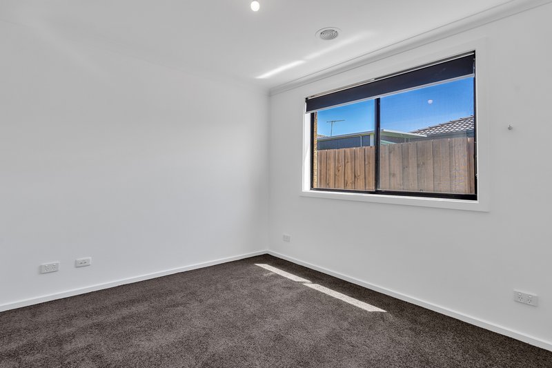 Photo - 17 Durville Street, Wyndham Vale VIC 3024 - Image 6