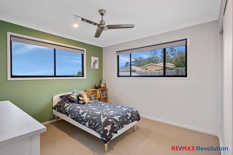 Photo - 17 Dysart Drive, Holmview QLD 4207 - Image 9