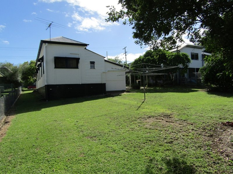 Photo - 17 Eaglesfield Street, Beaudesert QLD 4285 - Image 13