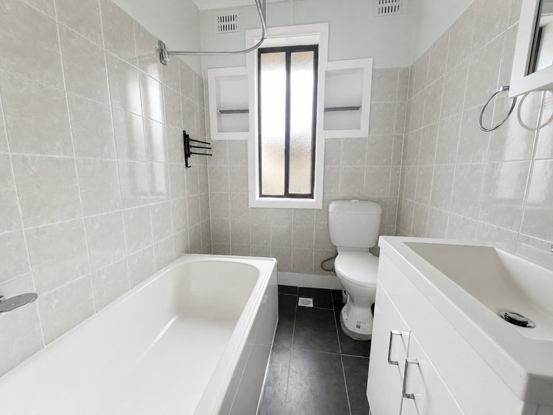 Photo - 17 Echuca Crescent, Koonawarra NSW 2530 - Image 5