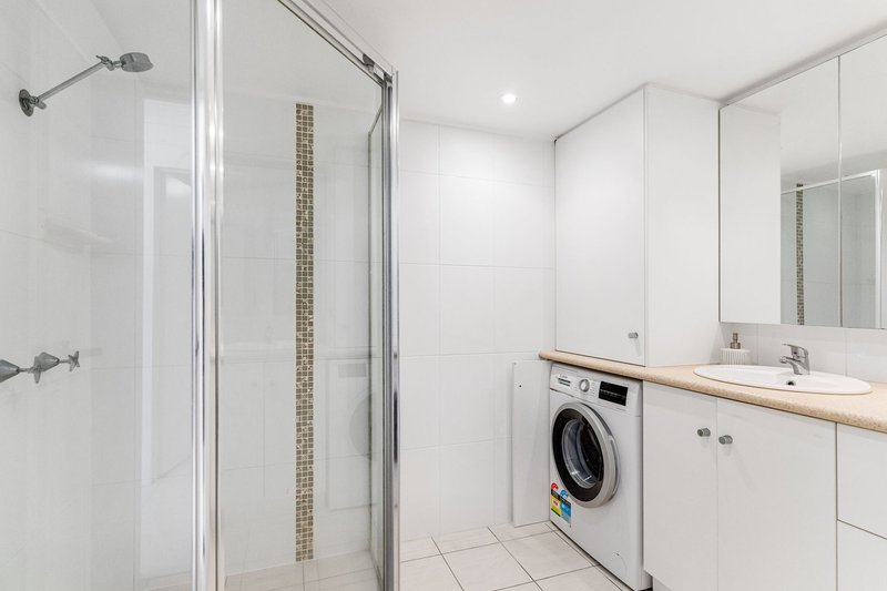 Photo - 1/7 Eden Avenue, Coolangatta QLD 4225 - Image 9