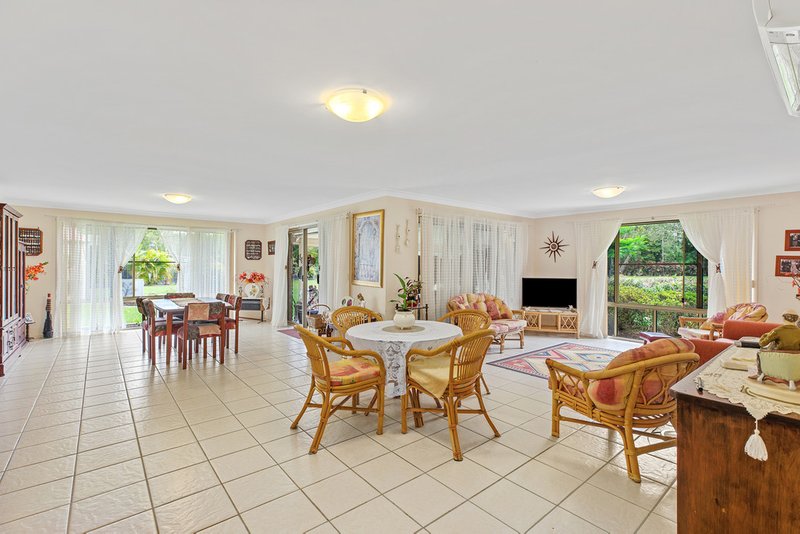 Photo - 17 Edington Drive, Cooroibah QLD 4565 - Image 2