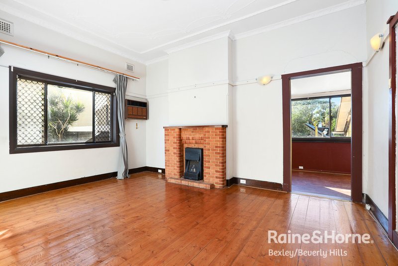 Photo - 17 Edward Street, Turrella NSW 2205 - Image 2