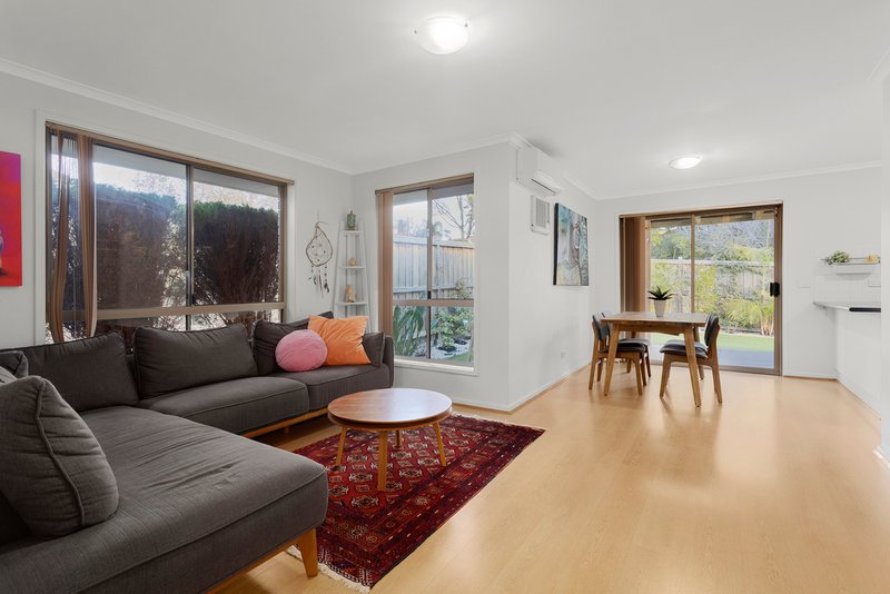 Photo - 1/7 Elaroo Street, Chadstone VIC 3148 - Image 3