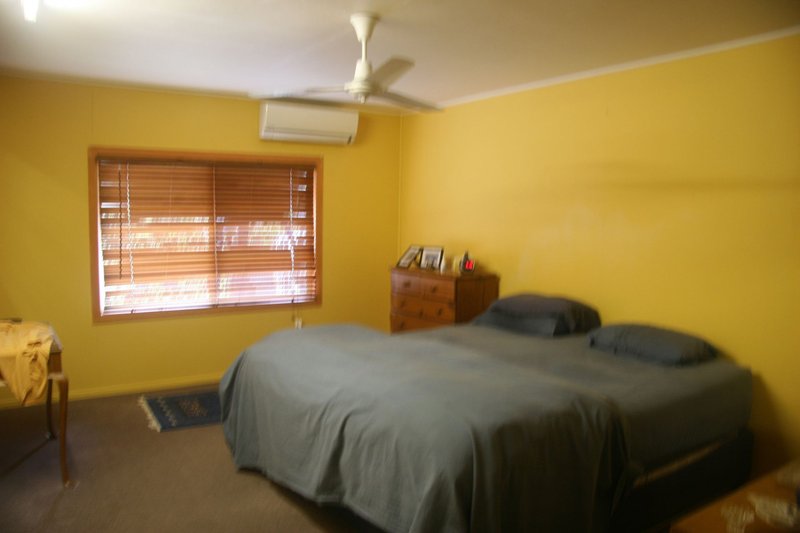 Photo - 17 Elliott Street, Gin Gin QLD 4671 - Image 10