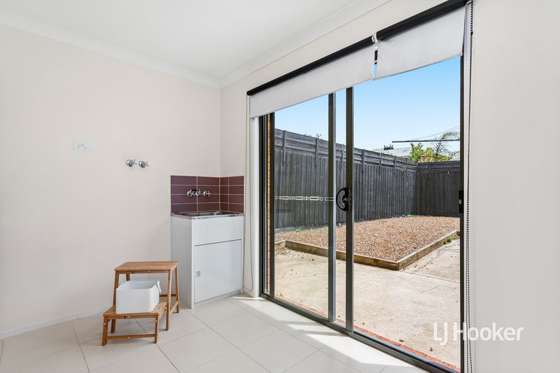 Photo - 17 Emily Crescent, Point Cook VIC 3030 - Image 22