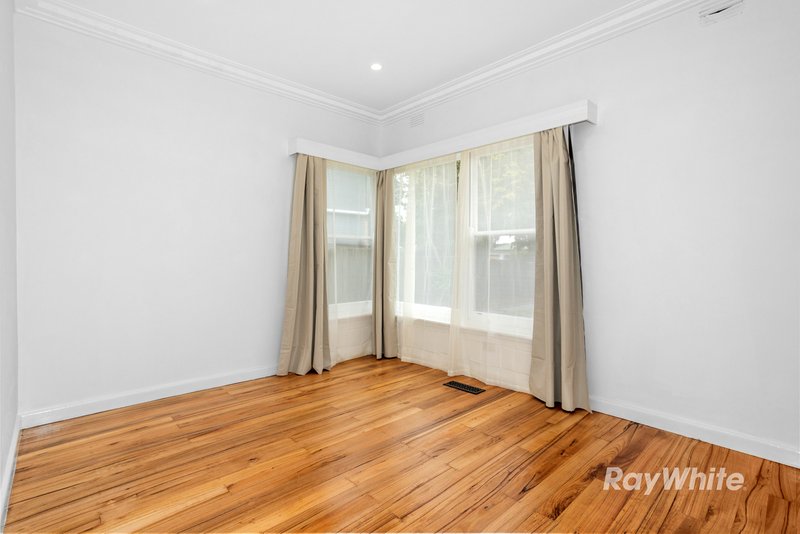 Photo - 17 Emily Street, Carnegie VIC 3163 - Image 7