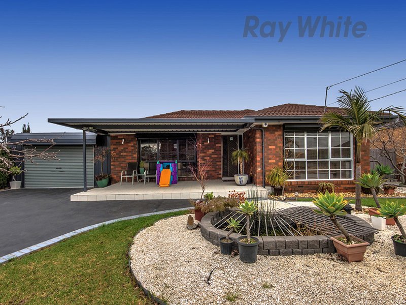 17 Epalock Crescent, St Albans VIC 3021