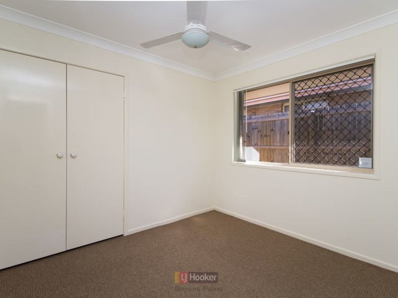 Photo - 17 Ethion Drive, Regents Park QLD 4118 - Image 10