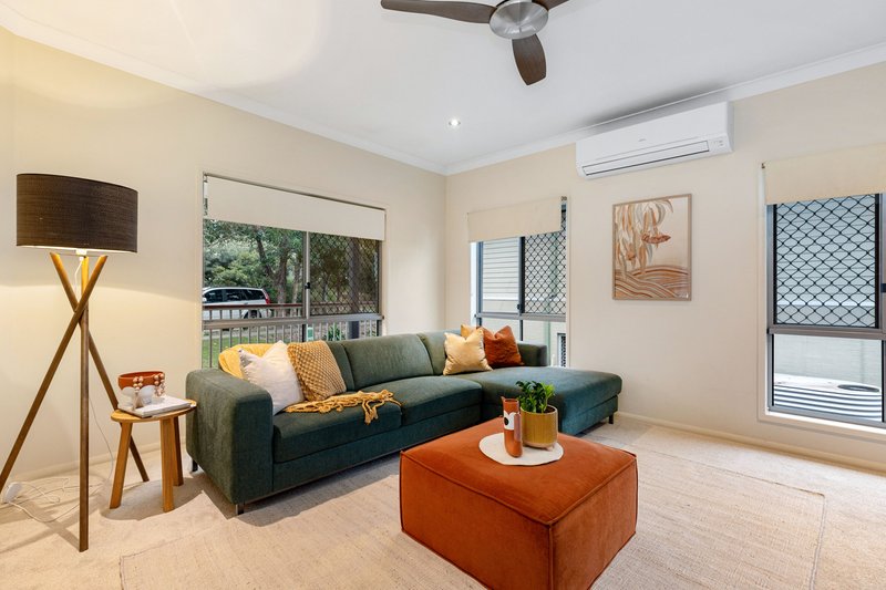 Photo - 17 Evergreen Street, Mitchelton QLD 4053 - Image 9