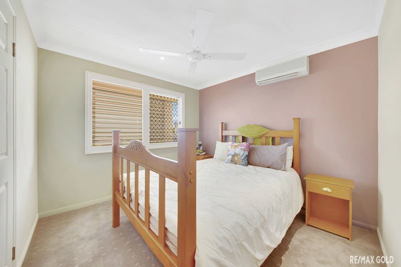 Photo - 17 Fairbairn Place, Clinton QLD 4680 - Image 11