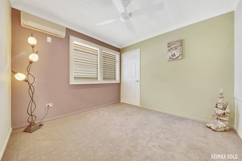 Photo - 17 Fairbairn Place, Clinton QLD 4680 - Image 12