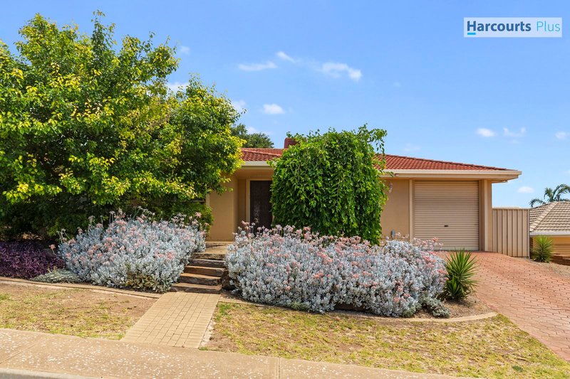 Photo - 17 Fairhill Street, Hallett Cove SA 5158 - Image 3