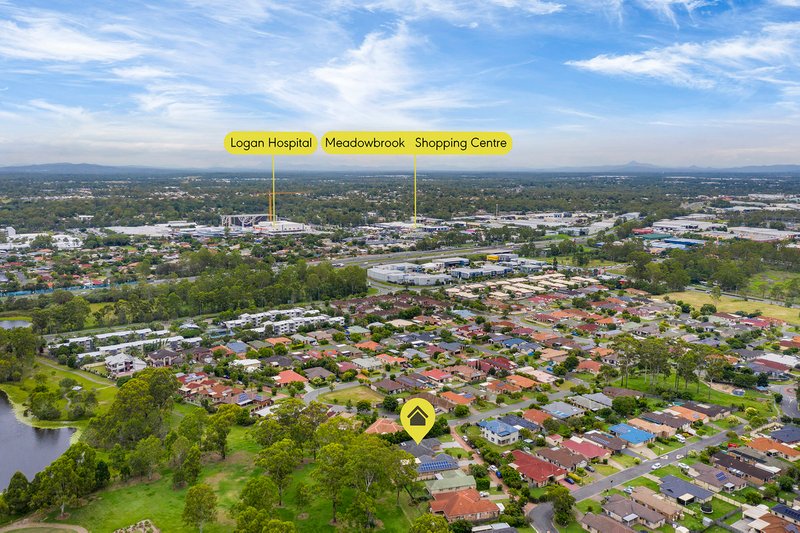 Photo - 17 Fairway Drive, Meadowbrook QLD 4131 - Image 3