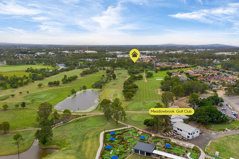 Photo - 17 Fairway Drive, Meadowbrook QLD 4131 - Image 19