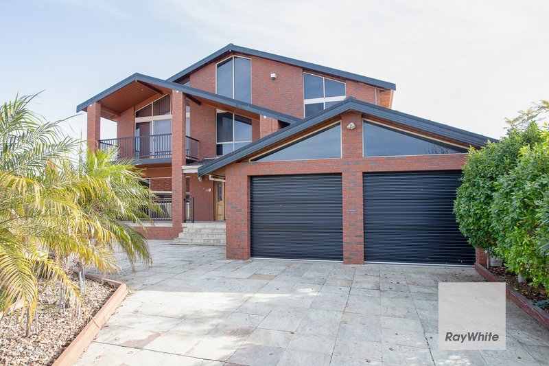 17 Falconer Court, Keilor VIC 3036