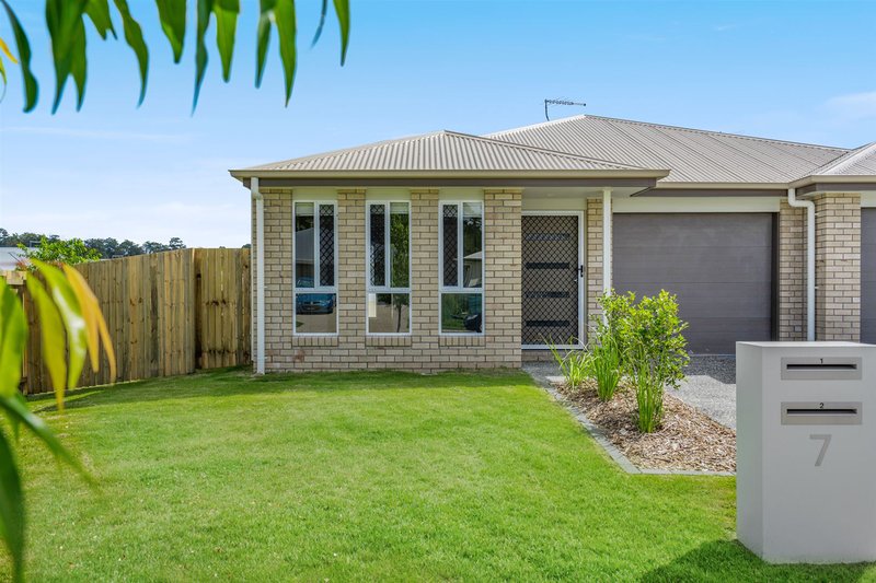 1/7 Fanflower Street, Logan Reserve QLD 4133