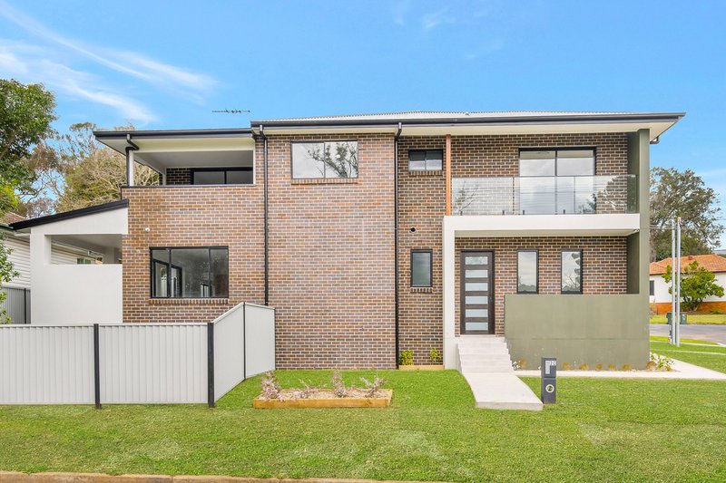 17 Farnsworth Avenue, Campbelltown NSW 2560