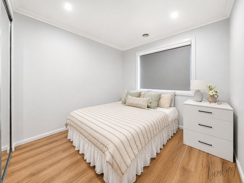 Photo - 17 Feedwater Road, Donnybrook VIC 3064 - Image 8