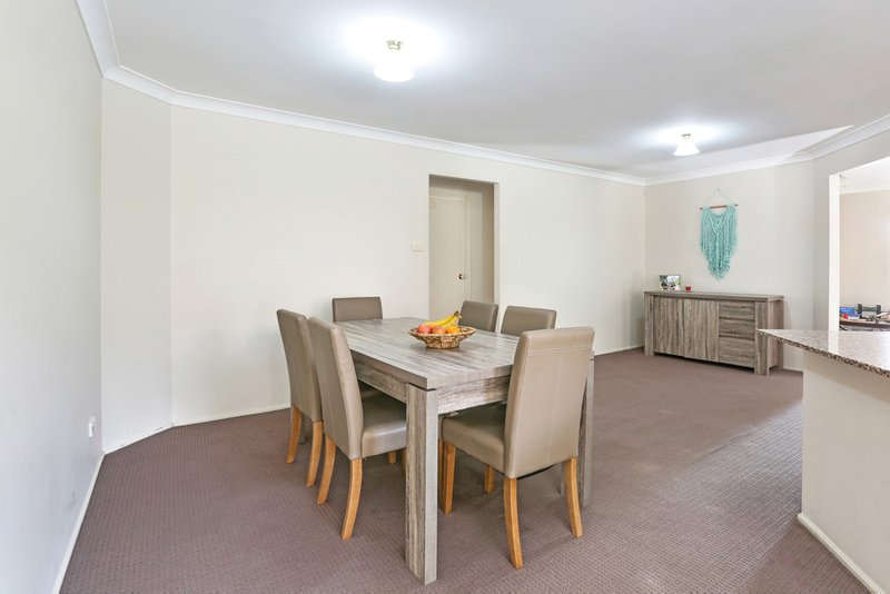 Photo - 17 Felix Avenue, Horsley NSW 2530 - Image 4