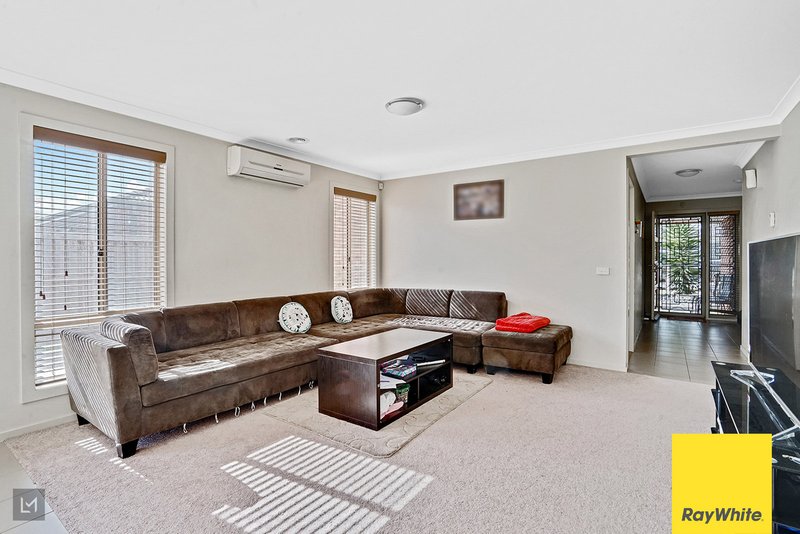 Photo - 17 Felix Way, Tarneit VIC 3029 - Image 4