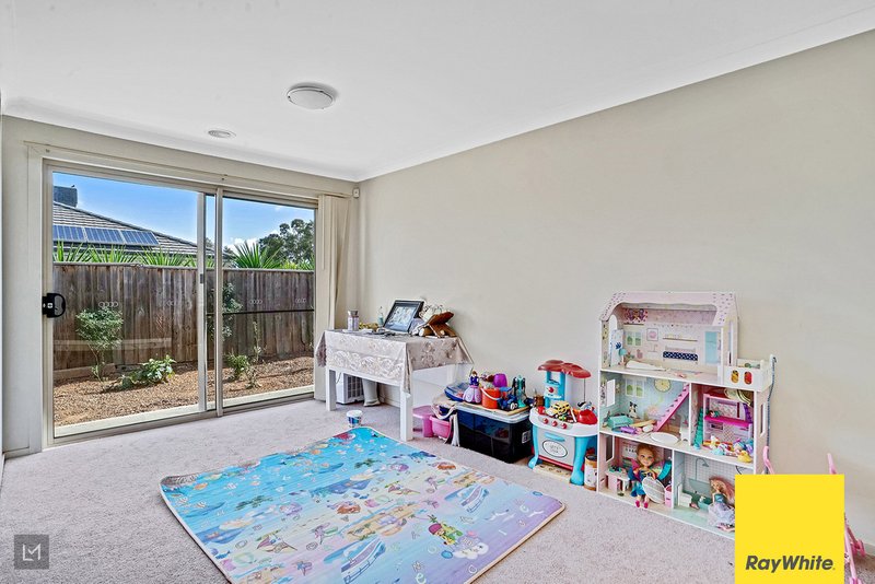 Photo - 17 Felix Way, Tarneit VIC 3029 - Image 9