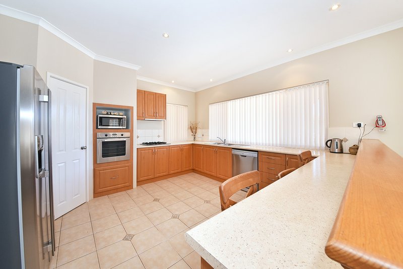 Photo - 17 Ferndale Corner, Mindarie WA 6030 - Image 7