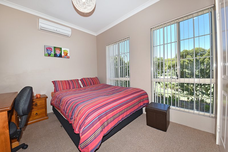 Photo - 17 Ferndale Corner, Mindarie WA 6030 - Image 19