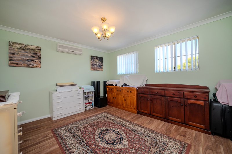 Photo - 17 Ferndale Corner, Mindarie WA 6030 - Image 14