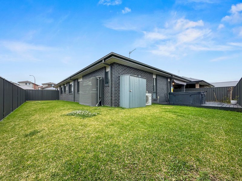 Photo - 17 Fernhill Avenue, Hamlyn Terrace NSW 2259 - Image 14