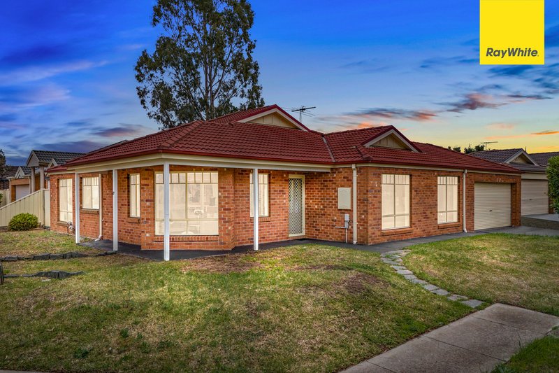 17 Fiddlewood Turn, Harkness VIC 3337