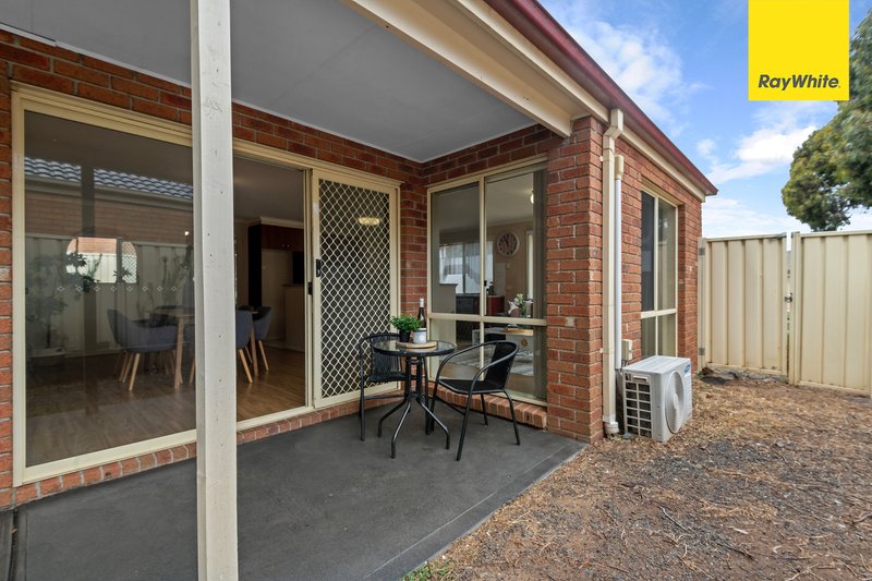 Photo - 17 Fiddlewood Turn, Harkness VIC 3337 - Image 16