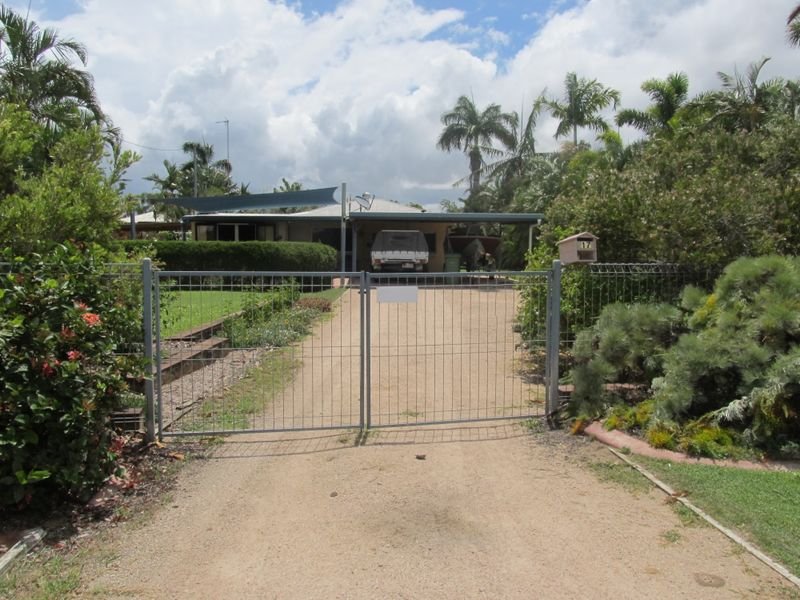 Photo - 17 Field Street, Bowen QLD 4805 - Image 22