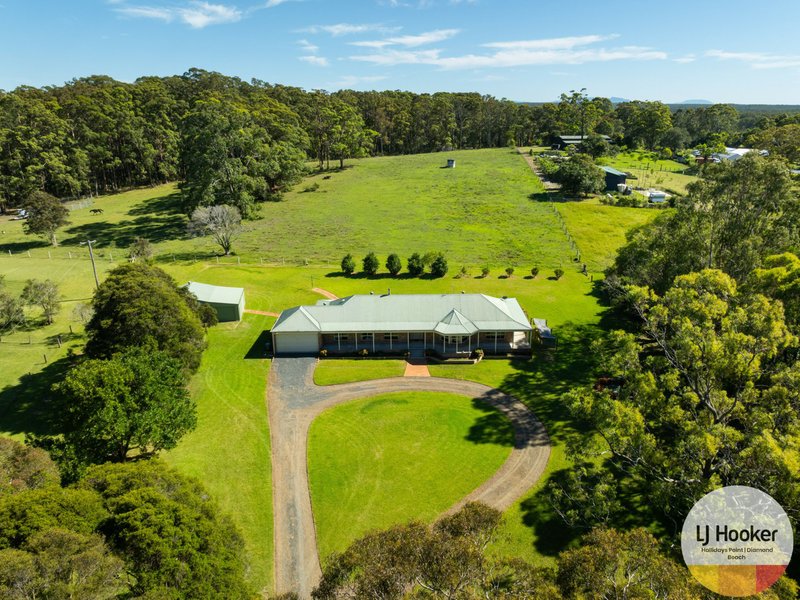 Photo - 17 Figtree Drive, Diamond Beach NSW 2430 - Image 2