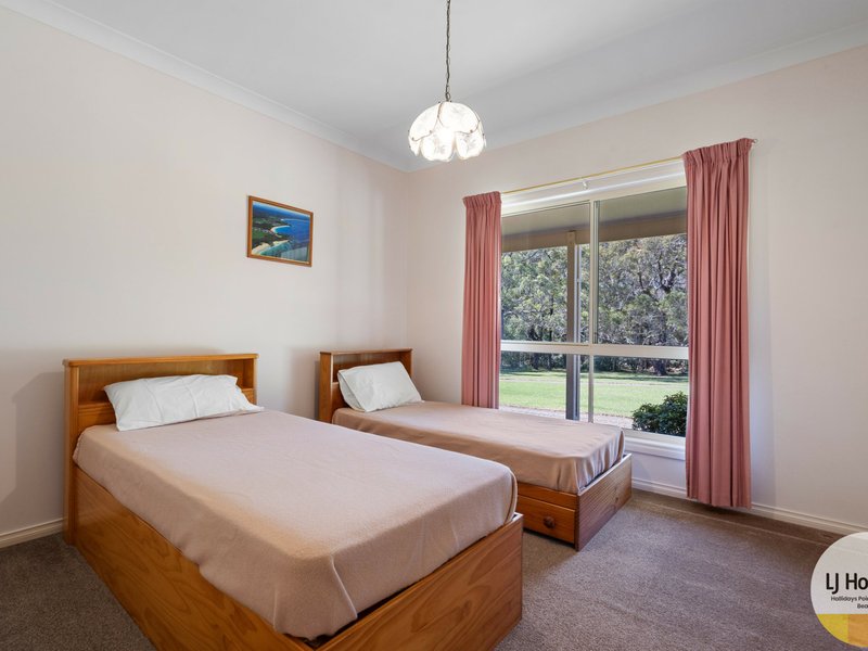 Photo - 17 Figtree Drive, Diamond Beach NSW 2430 - Image 10