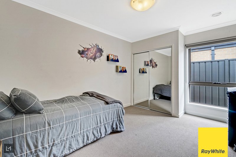 Photo - 17 Firelight Drive, Tarneit VIC 3029 - Image 13