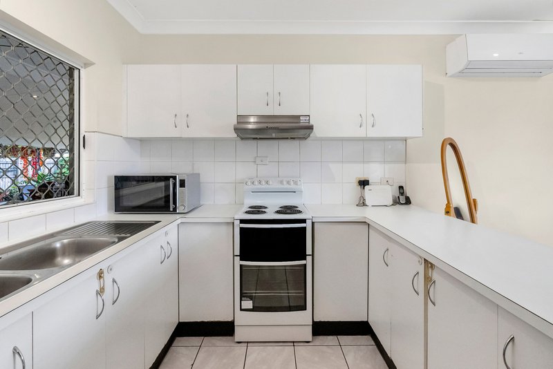 Photo - 17 Fishburn Street, Bentley Park QLD 4869 - Image 3